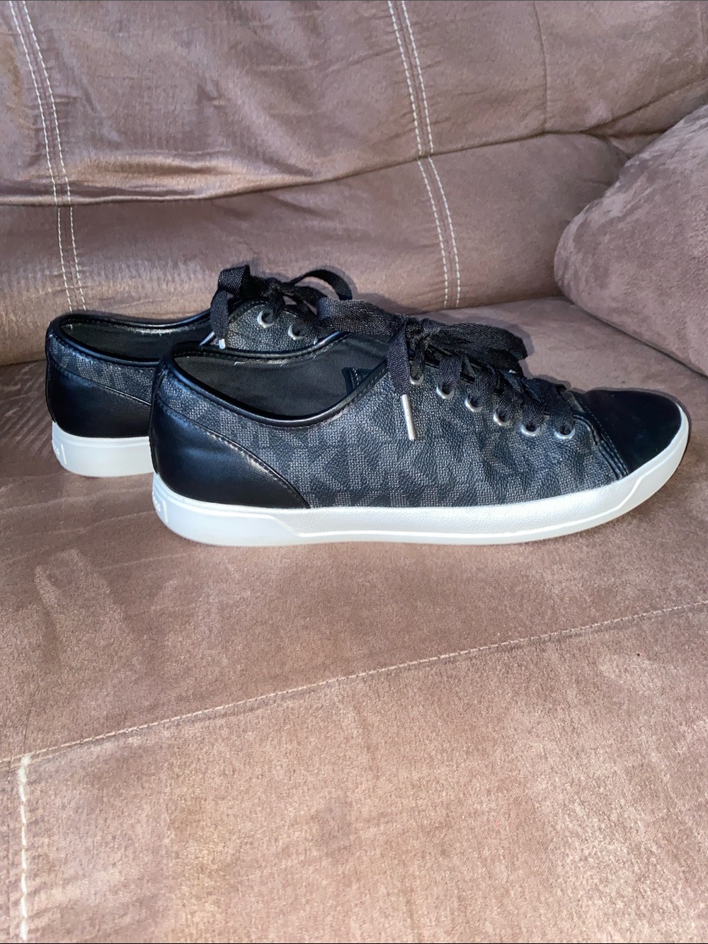 Michael Kors Black Low-Top MK Logo Sneakers - Picture 2 of 12